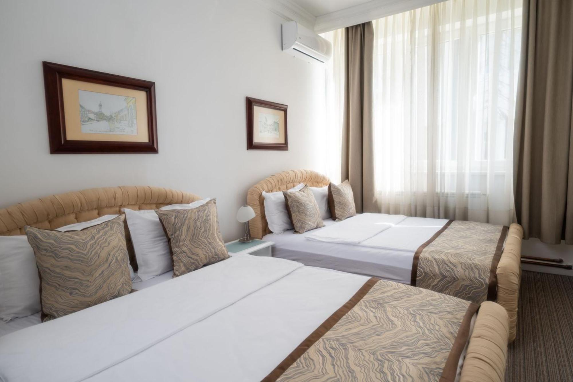 Hotel Mio City Kula エクステリア 写真