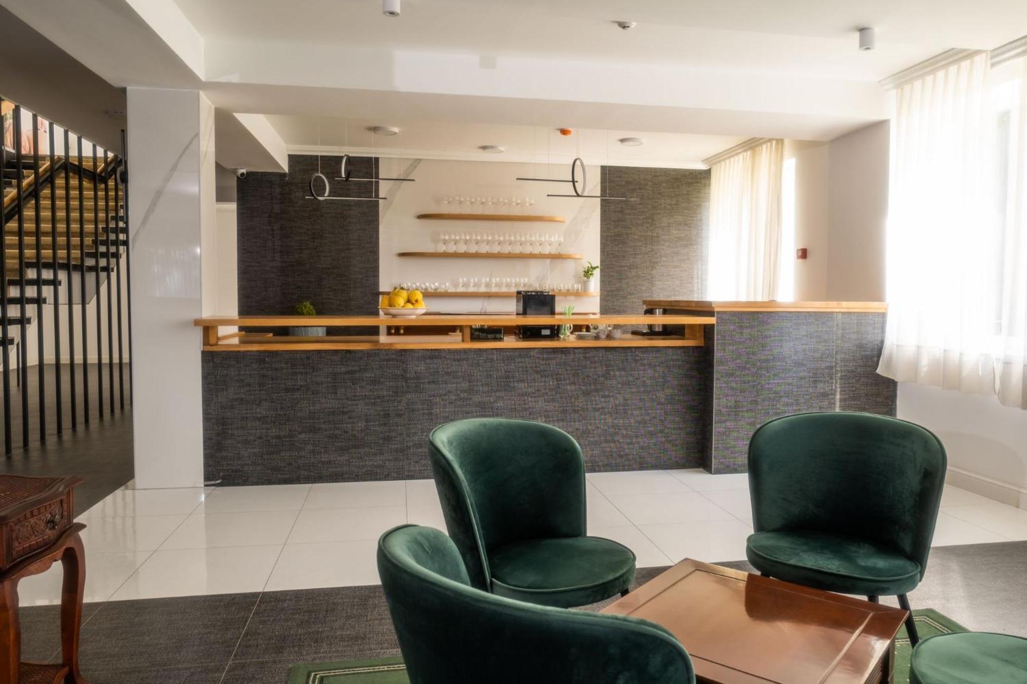 Hotel Mio City Kula エクステリア 写真